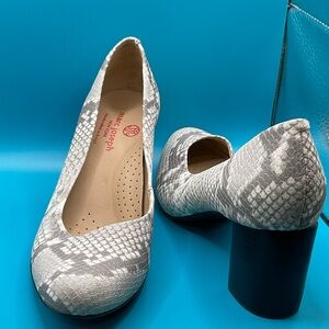 Marc Joseph  Women's Gray Snake-Print Block Heel Pump